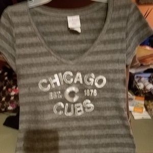 Chicago Cubs grey tshirt